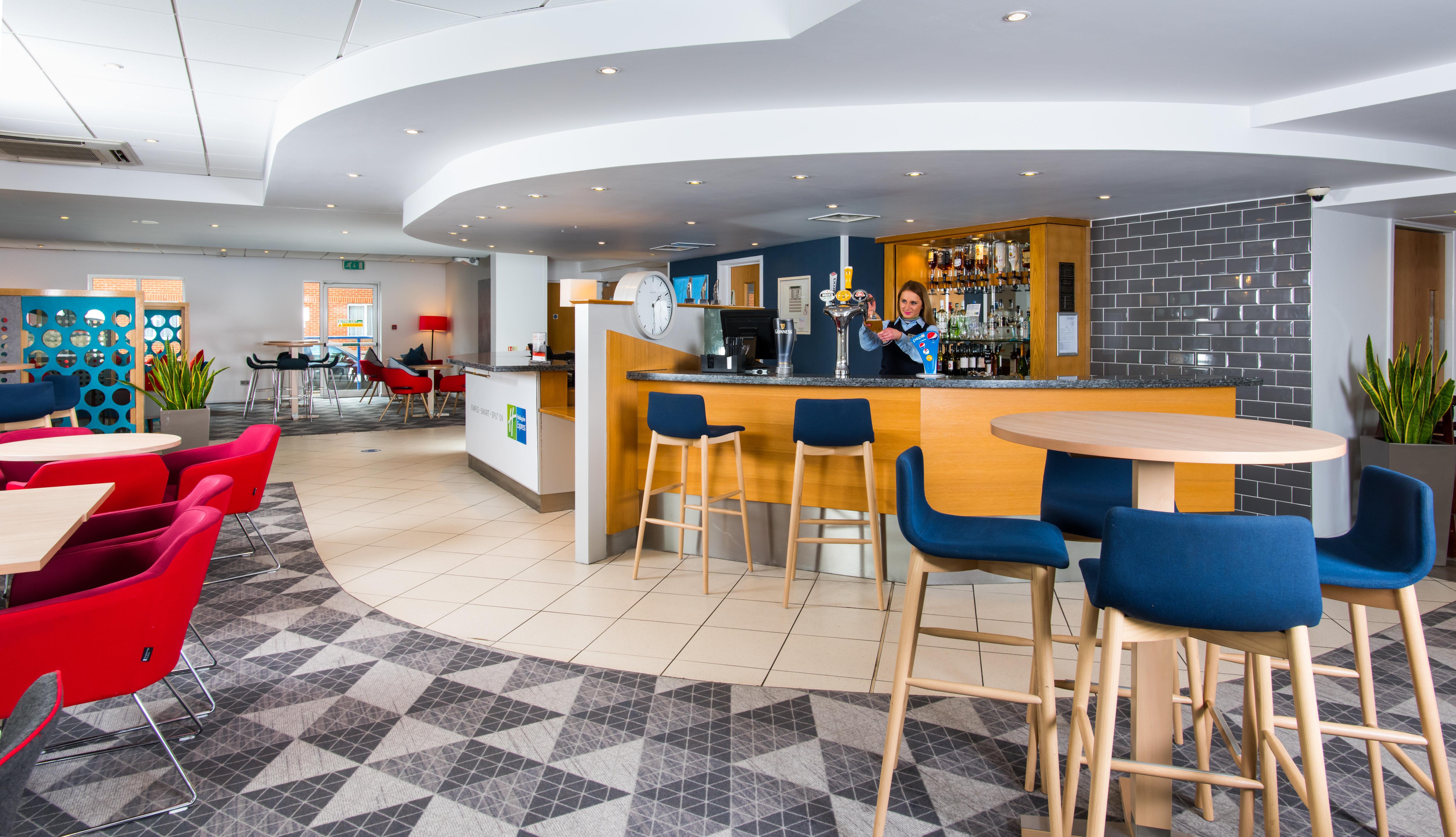 Holiday Inn Express Southampton West By Ihg Totton Exterior foto