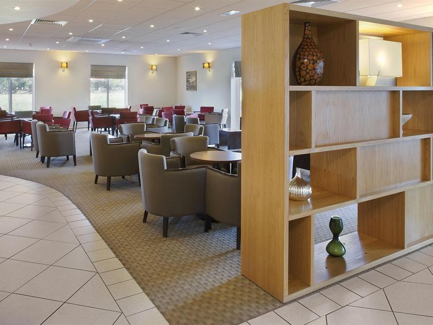Holiday Inn Express Southampton West By Ihg Totton Exterior foto